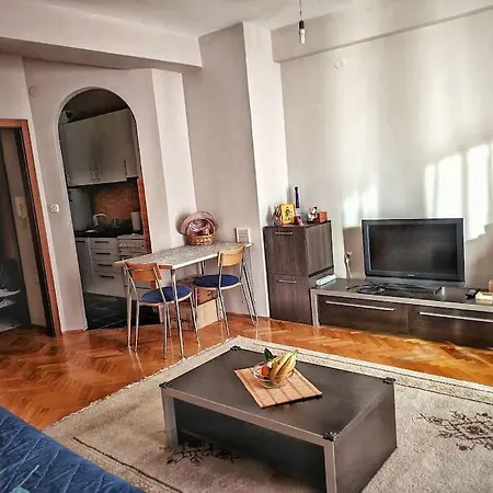 K4 Apartment *